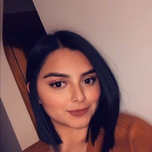 Meet your Posher, Melanie